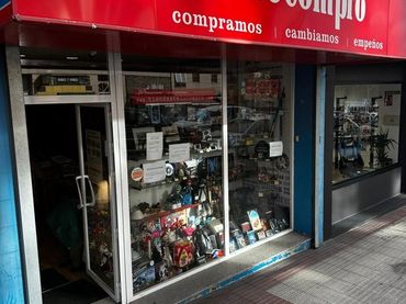 Business premises to rent in Cambre