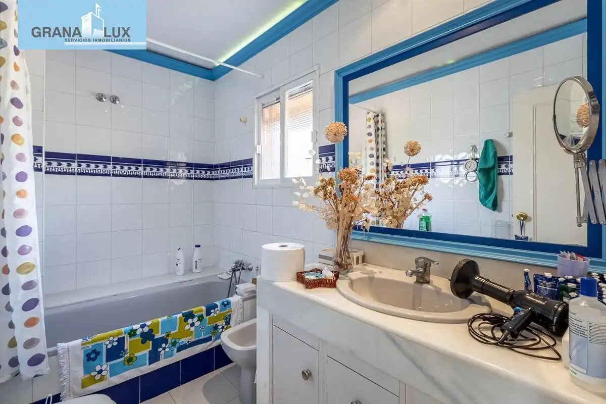 Detached house with terrace for sale in Calle SEVERO OCHOA, imagen 31