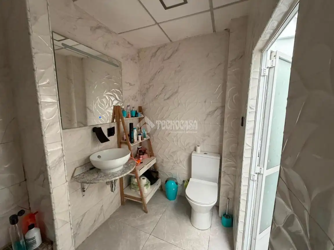 Casa aparellada en venda a Torredonjimeno, imagen 16