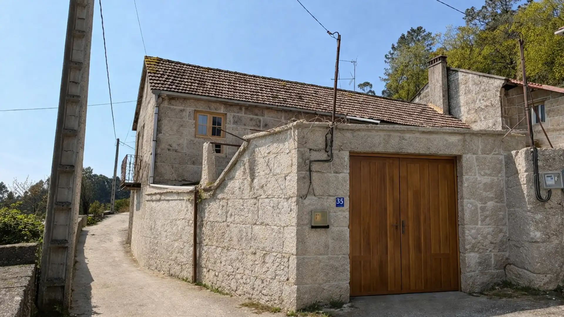 Exterior view of Single-family semi-detached for sale in Covelo  with Private garden and Balcony