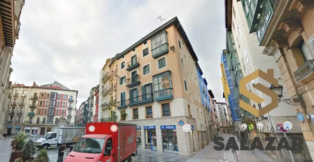Flat with terrace to rent in Barrenkale, imagen 26
