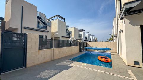 Foto 3 de Casa o chalet de alquiler en Los Almendros, Orihuela