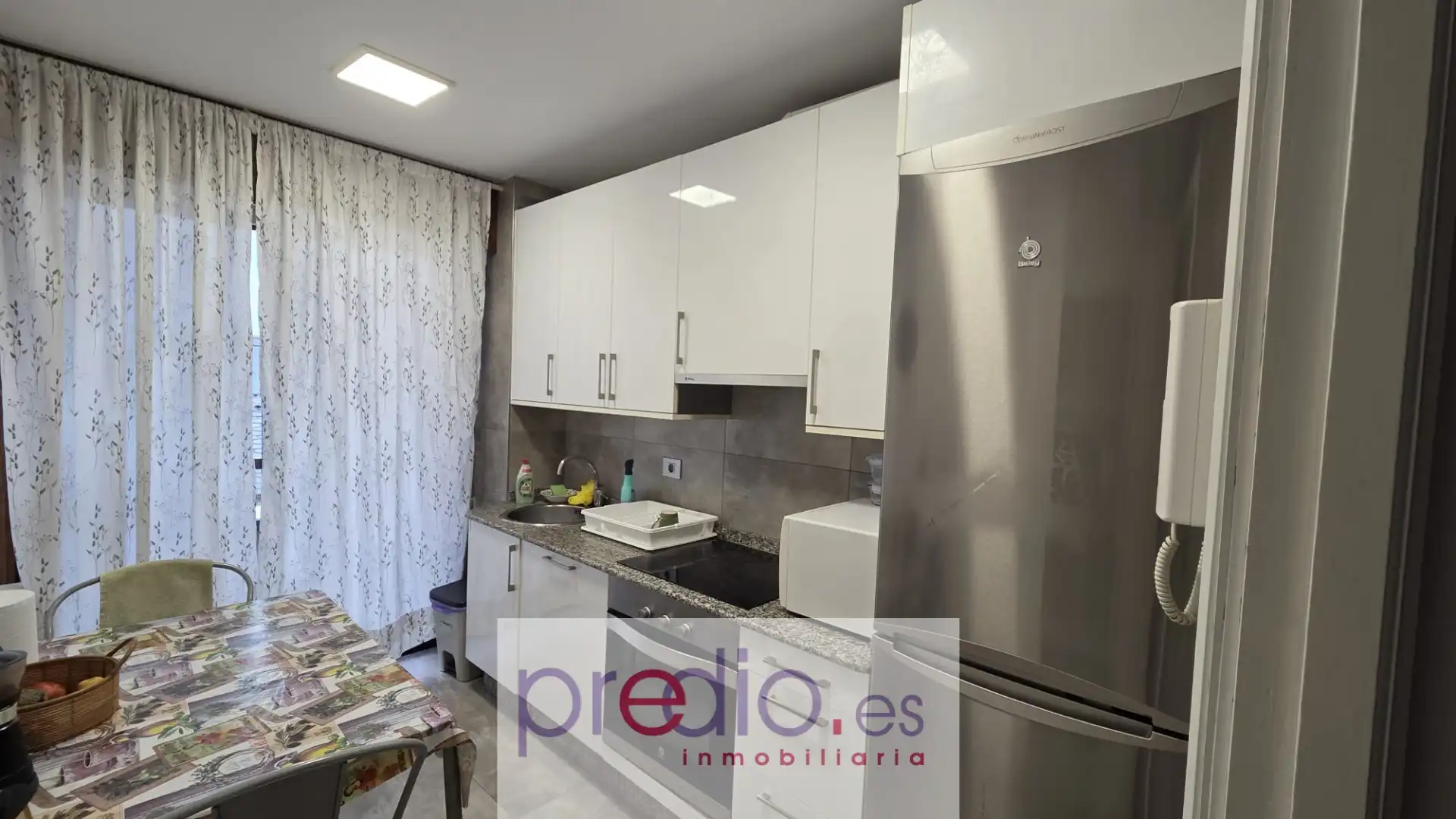 Cocina de Dúplex en venta en Lugo con Calefacción, Trastero y Amueblado