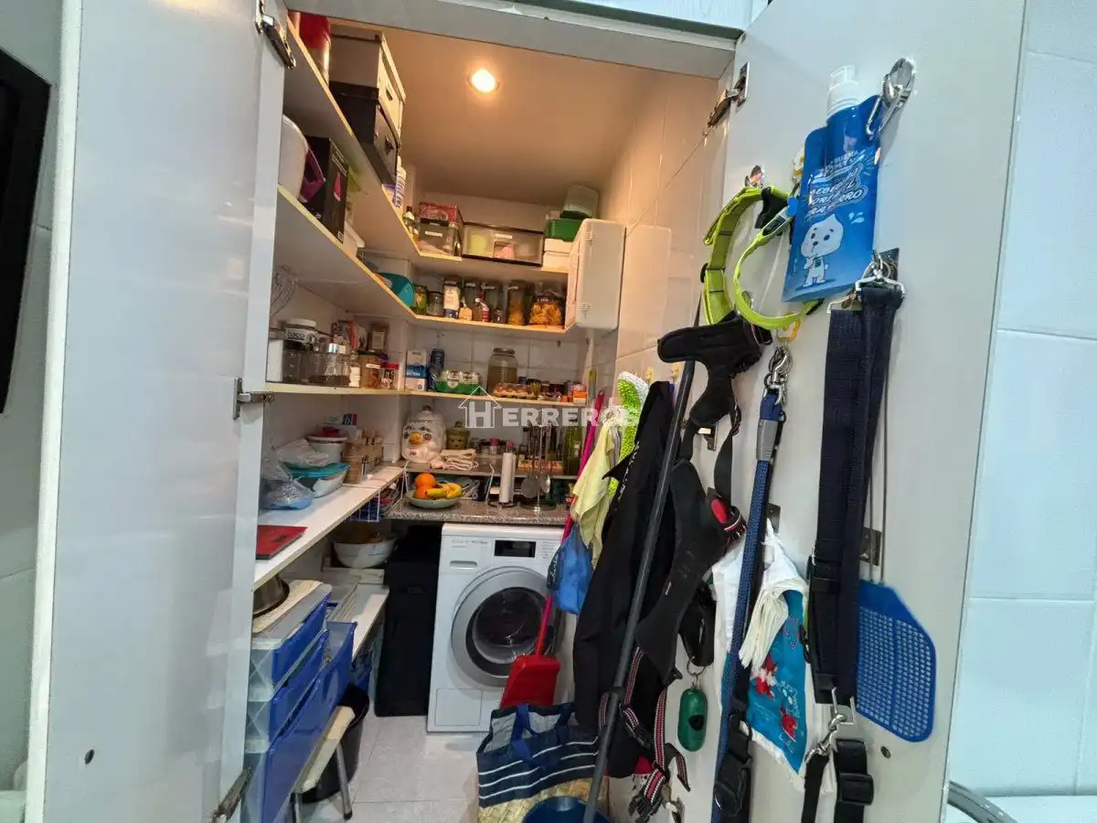 Cuina de Pis en venda en  Logroño amb Calefacció, Parquet i Terrassa