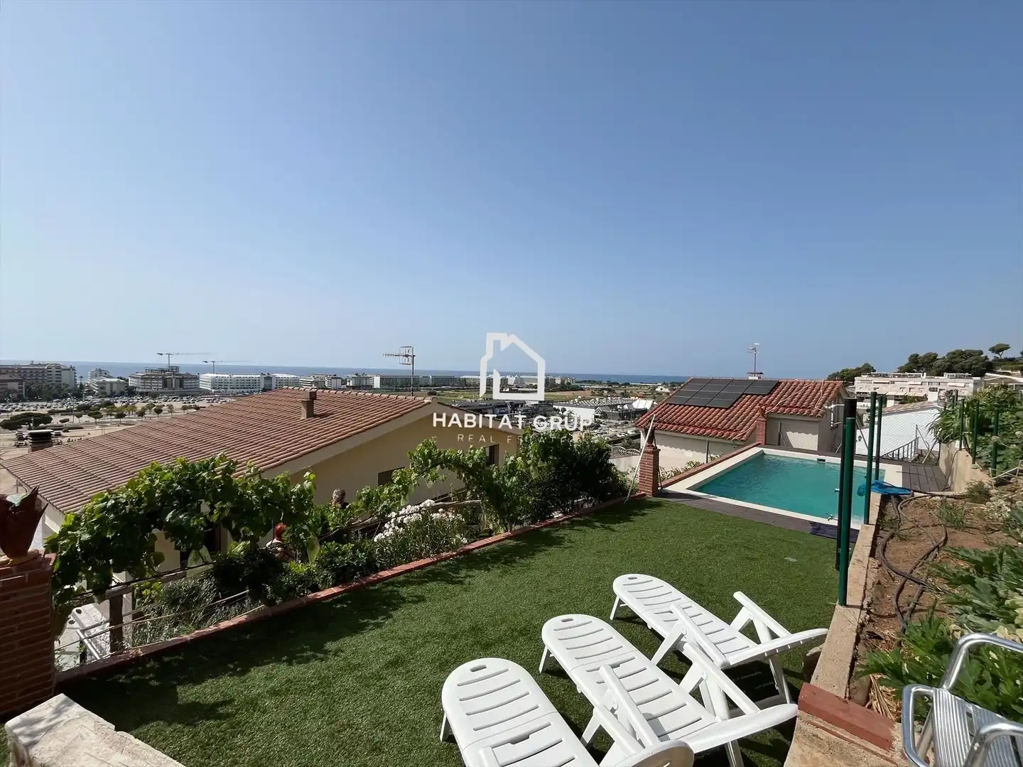 Casa amb piscina en venda a Santa Susanna