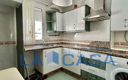 Kitchen of Flat for sale in  Sevilla Capital