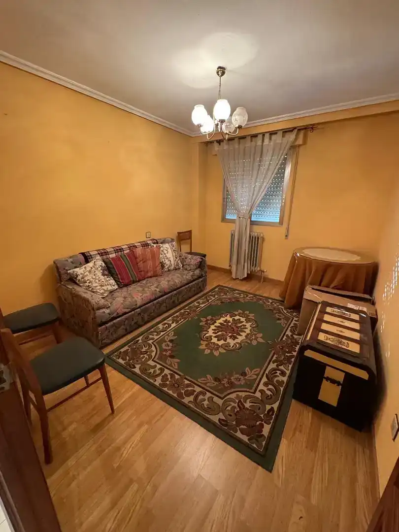 Sala d'estar de Pis en venda en Salamanca Capital amb Balcó