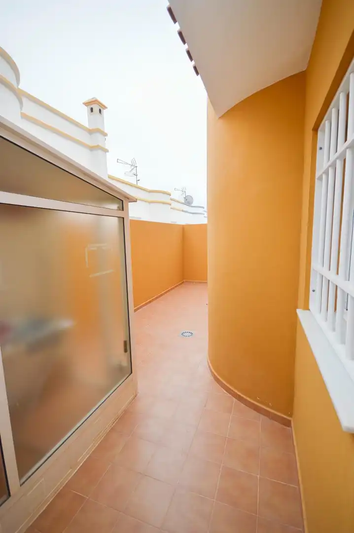 Casa con jardín en venta en Calle Calle Aneto 14, imagen 10