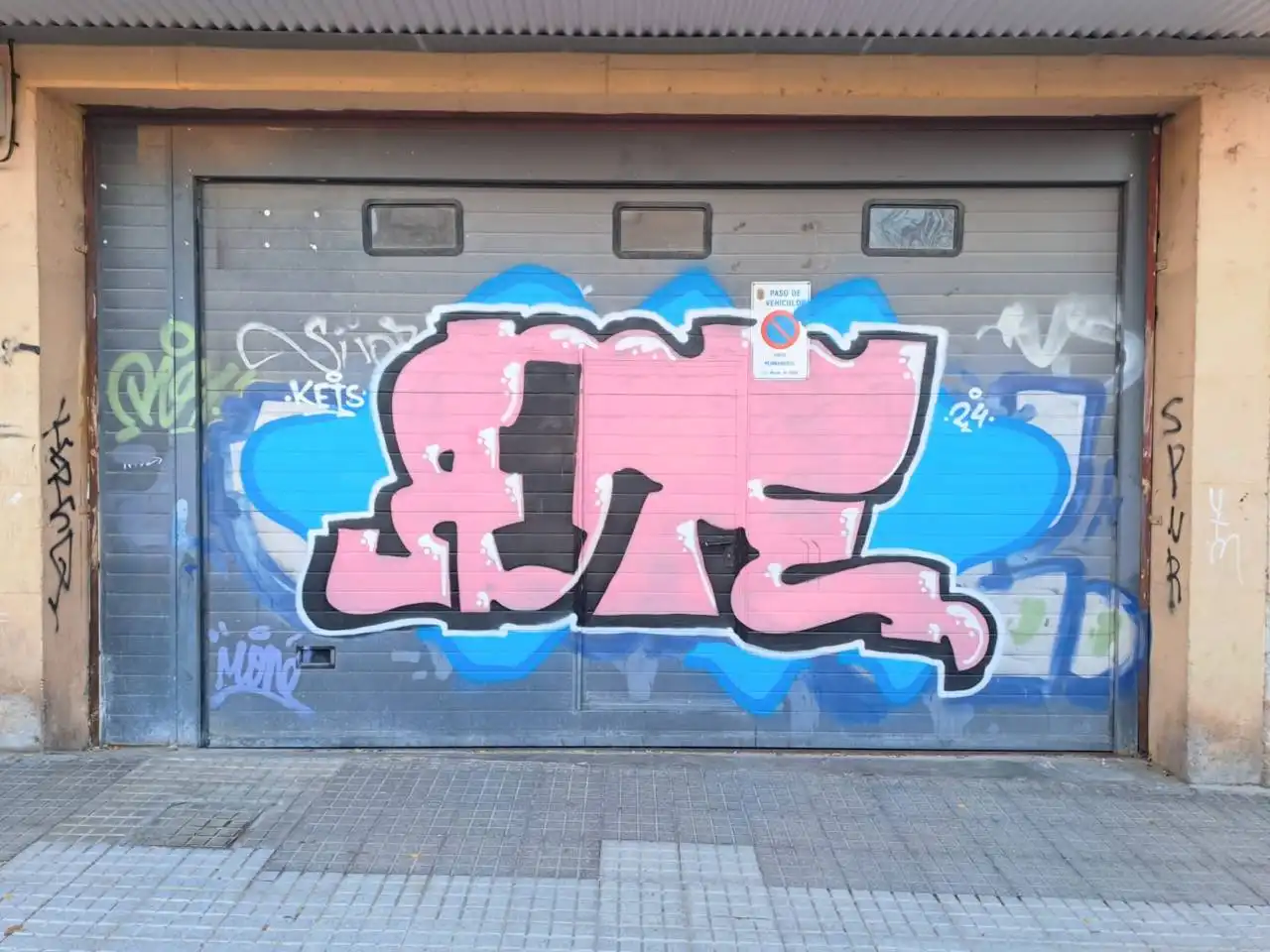 Exterior view of Garage for sale in Burgos