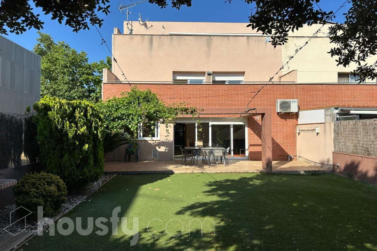Jardín de Casa o chalet de alquiler en Sant Cugat Sesgarrigues con Aire acondicionado, Calefacción y Terraza