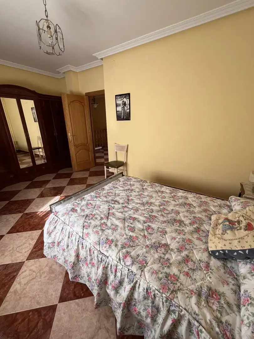 Dormitori de Casa o xalet en venda en Coria amb Aire condicionat i Terrassa