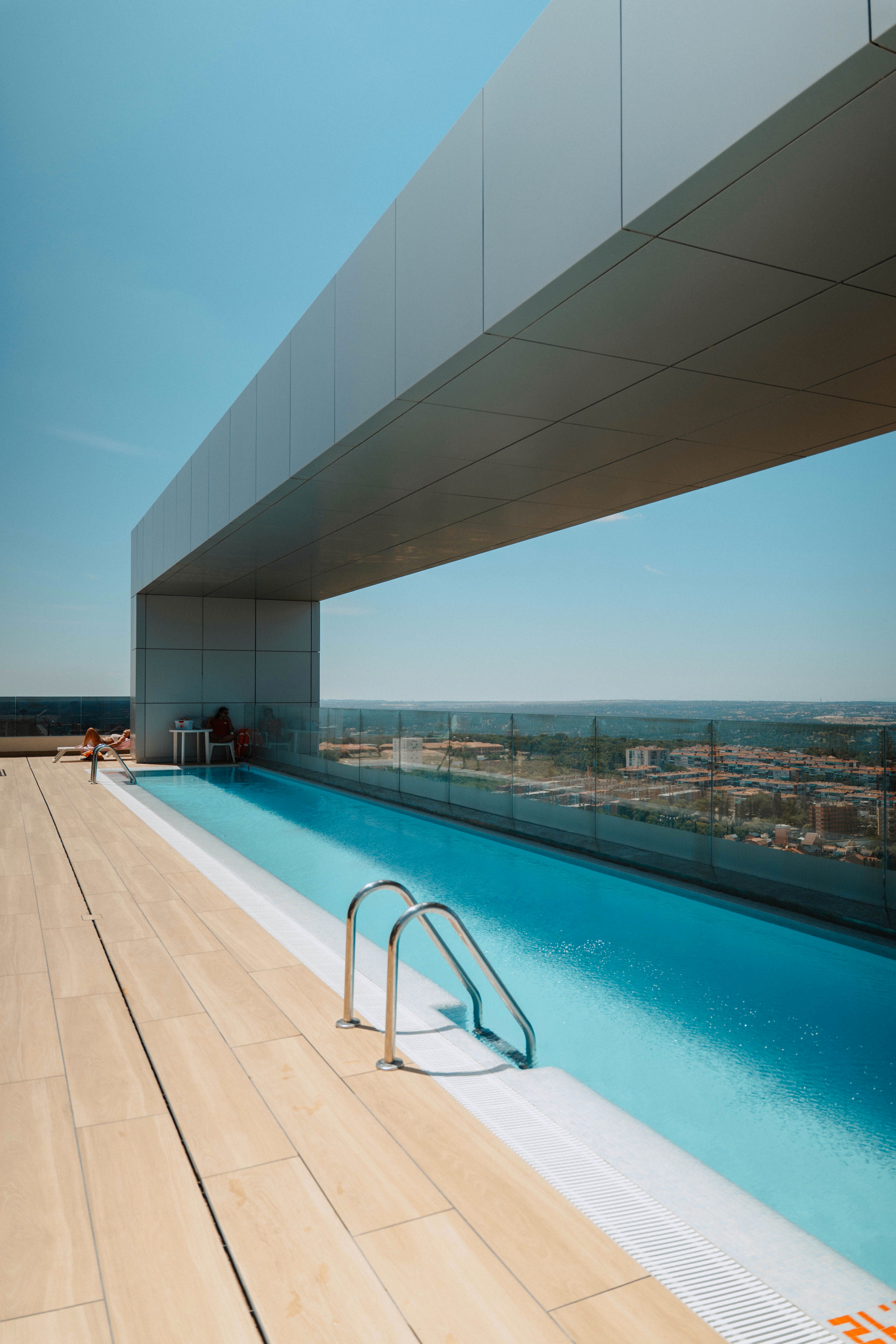 Swimming pool of Apartment for sale in  Madrid Capital  with Heating, Private garden and Alarm