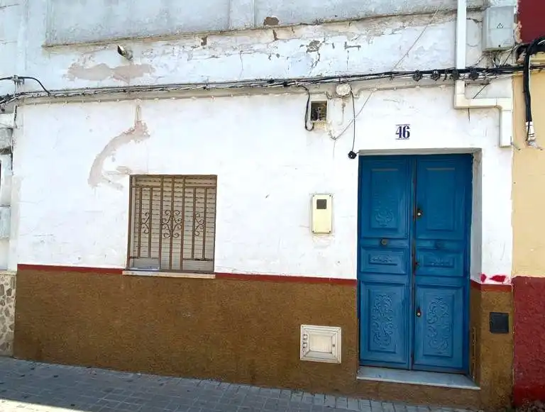 Vista exterior de Casa adosada en venda en Coria del Río