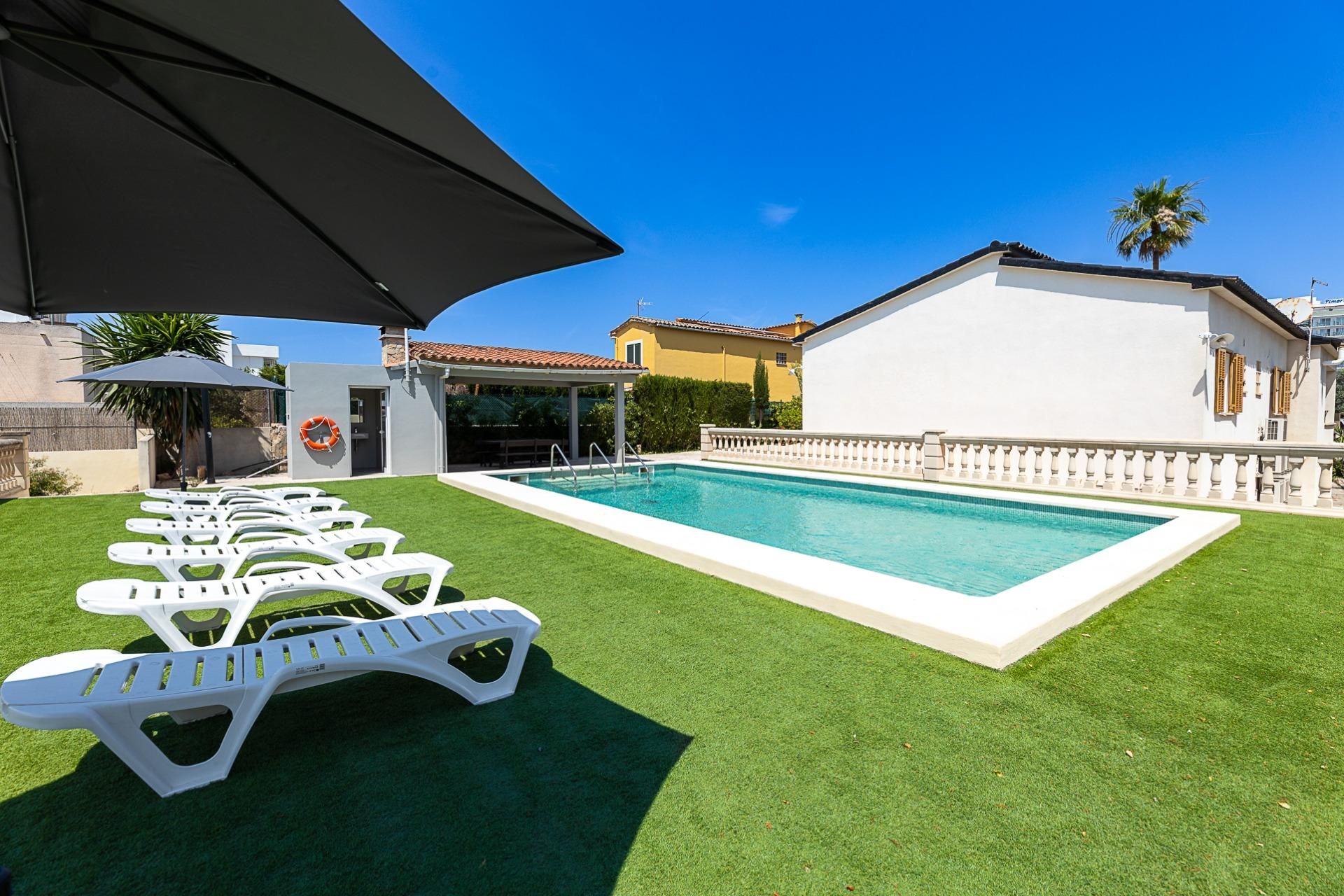 Piscina de Casa o xalet en venda en  Palma de Mallorca amb Aire condicionat, Calefacció i Jardí privat