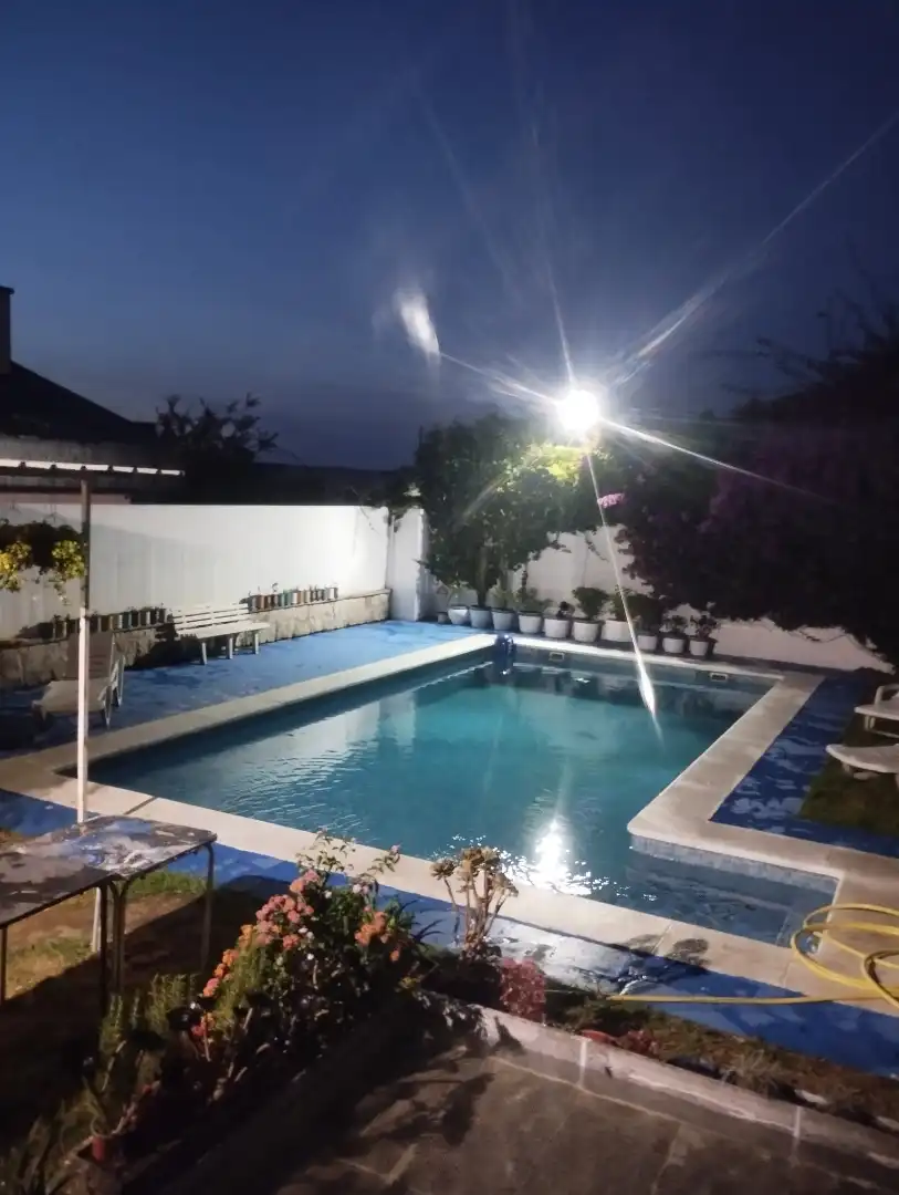 Piscina de Casa o xalet en venda en Nigrán amb Calefacció, Jardí privat i Piscina