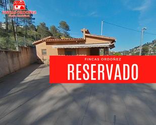 Vista exterior de Casa o xalet en venda en Corbera de Llobregat amb Aire condicionat, Calefacció i Traster