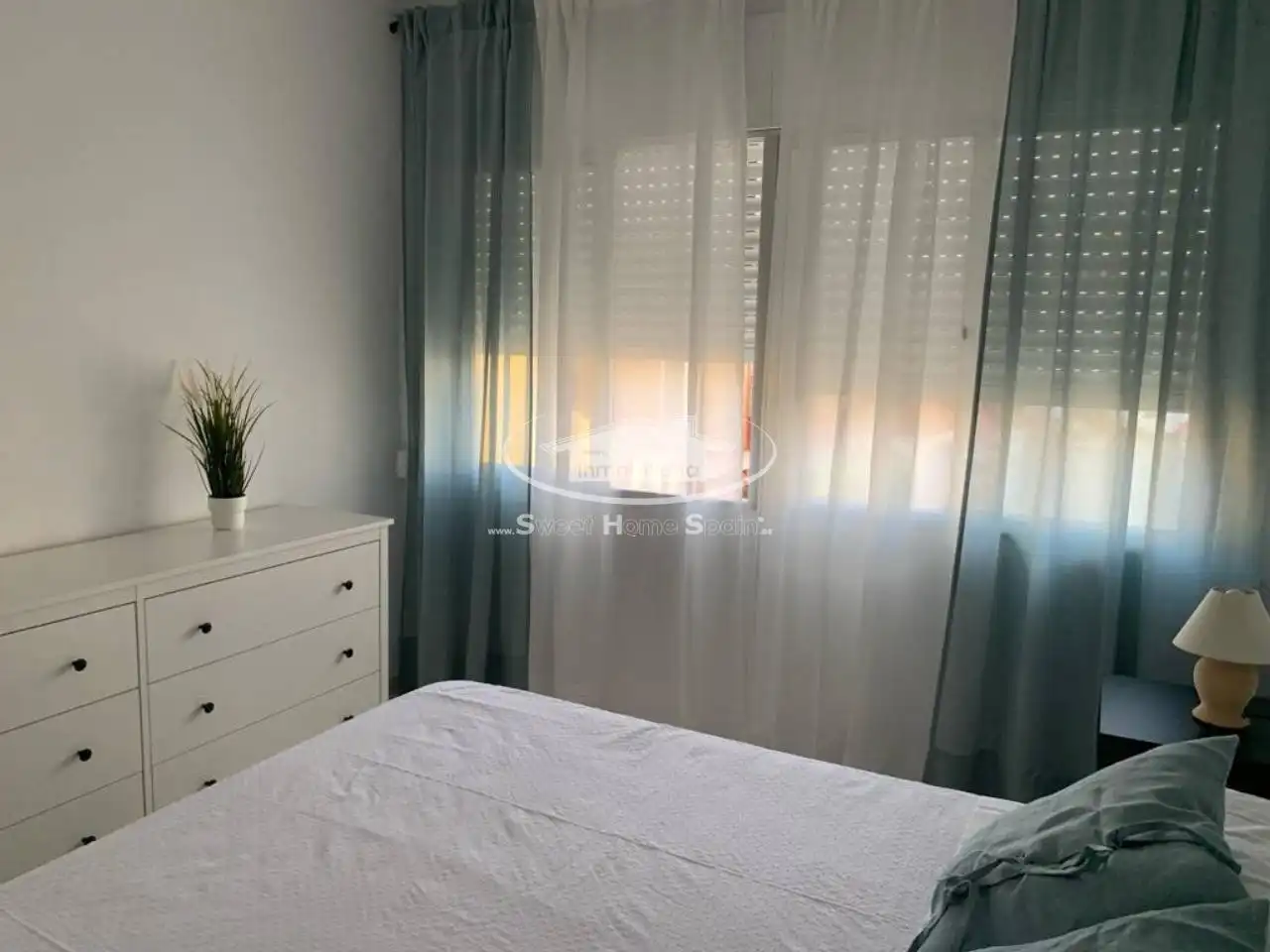 Dormitori de Casa adosada en venda en Sanlúcar de Barrameda amb Aire condicionat, Terrassa i Moblat