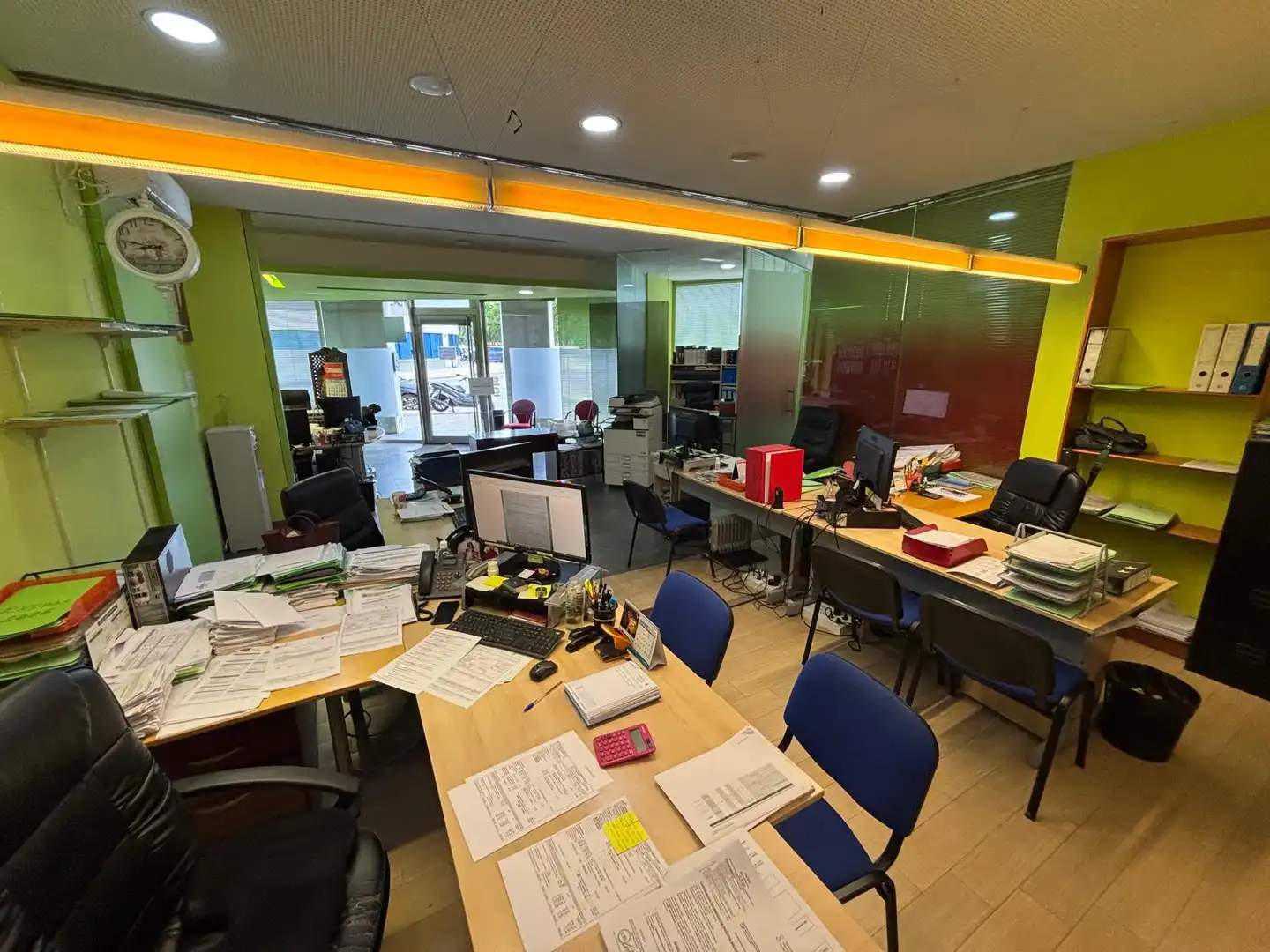 Commercial properties for sale in Sevilla  with Air Conditioner