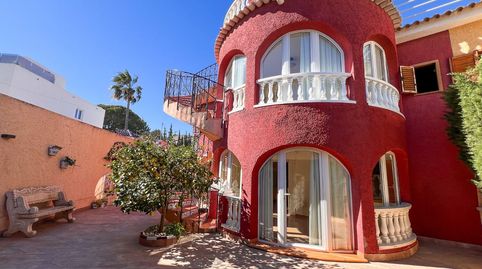 Foto 2 de Casa adosada en venta en Avenida Av. Elche Bal, 33, Los Balcones - Los Altos, Torrevieja