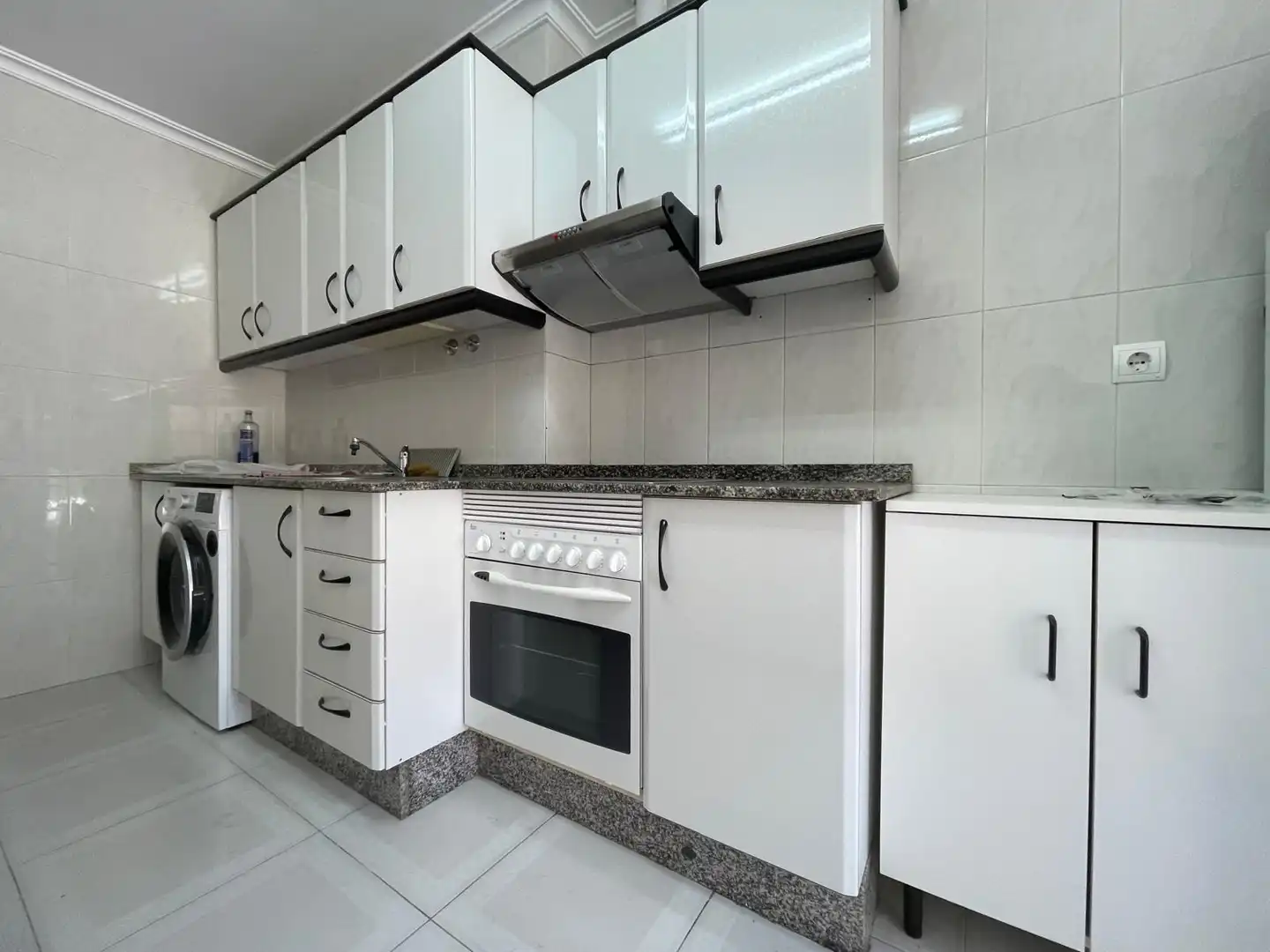 Kitchen of Flat for rent in Ponferrada  with Heating, Terrace and Storage room