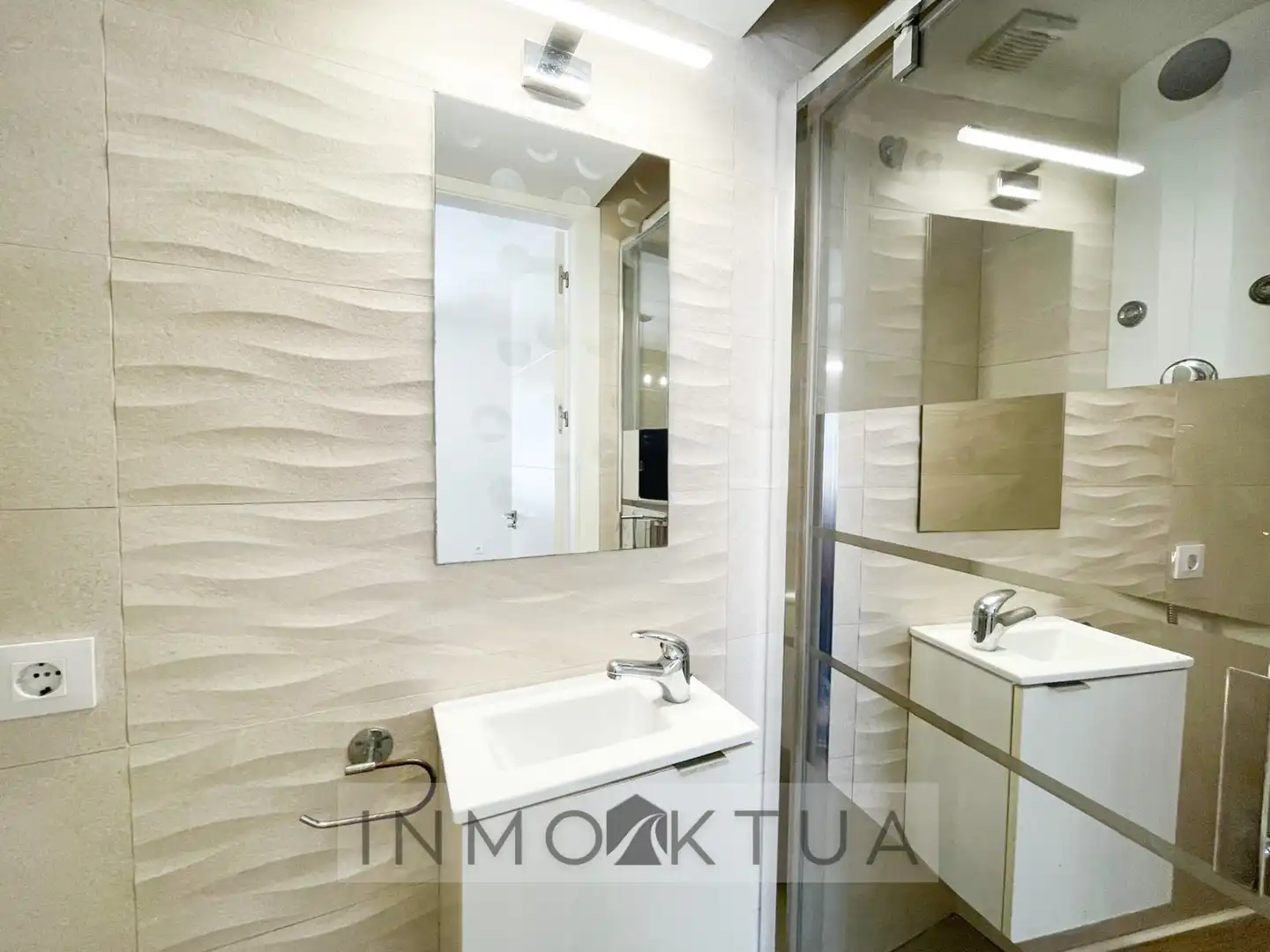 Bathroom of Detached homes for sale in Jerez de la Frontera  with Air Conditioner, Private garden and Terrace