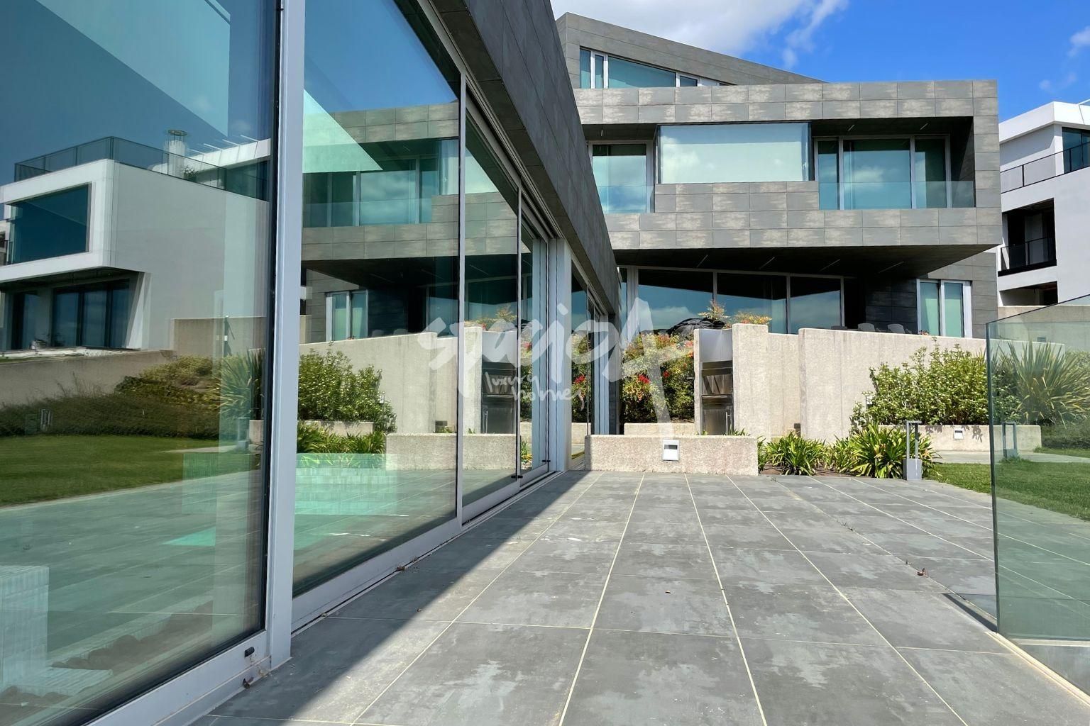 Vista exterior de Casa o chalet en venta en Sarria con Aire acondicionado, Jardín privado y Terraza