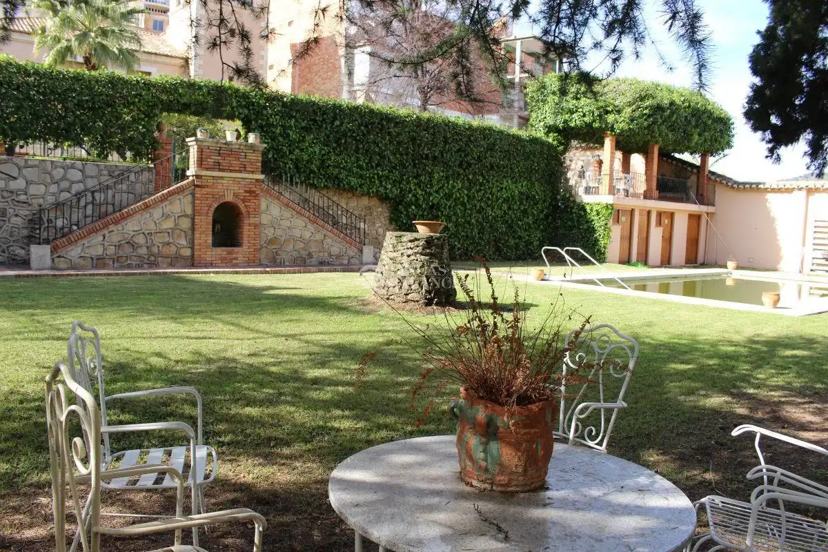 Jardí de Casa o xalet en venda en Segorbe amb Calefacció, Jardí privat i Terrassa