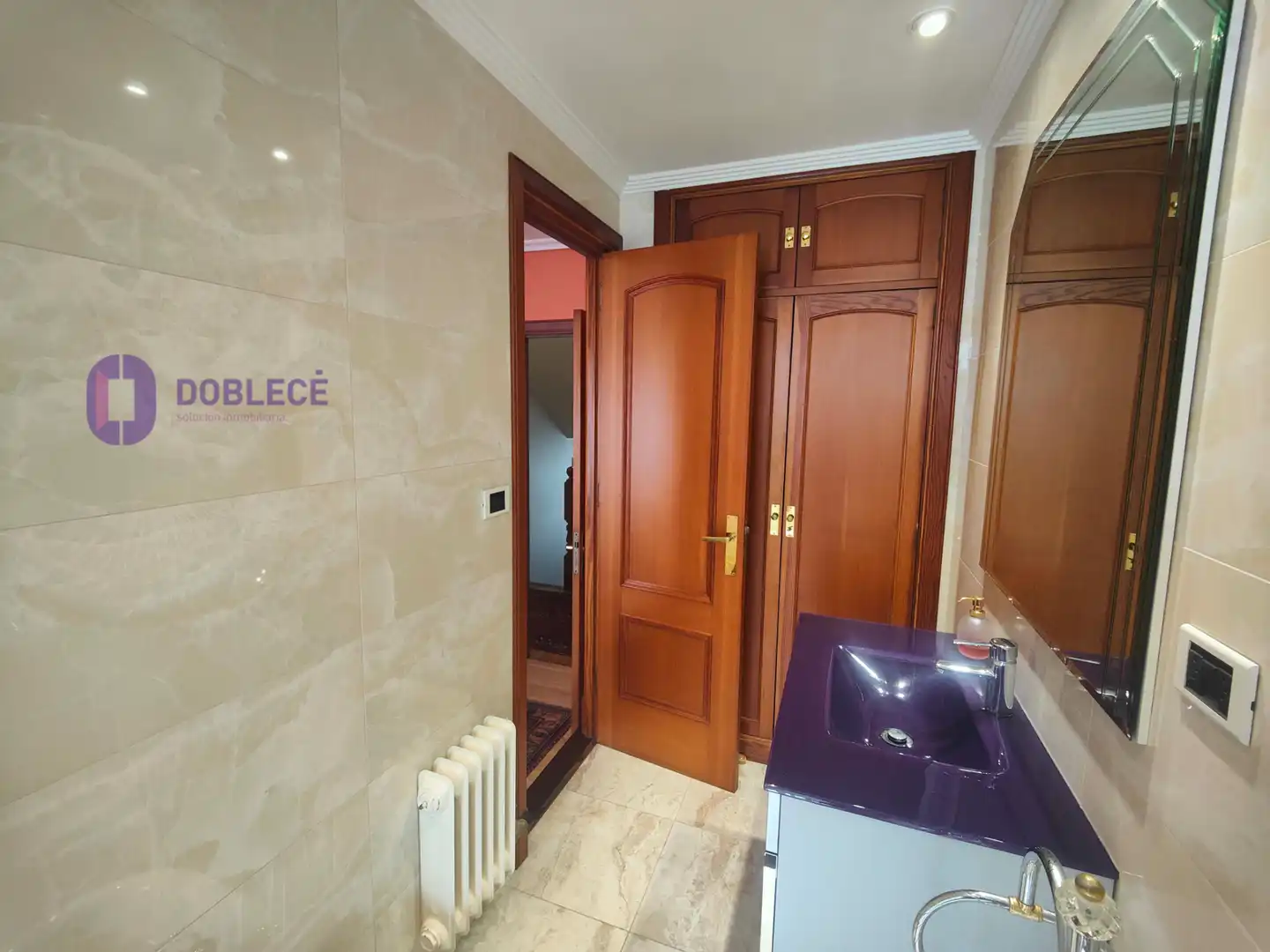 Casa adosada en venta en Nigrán con Calefacción, Jardín privado y Parquet