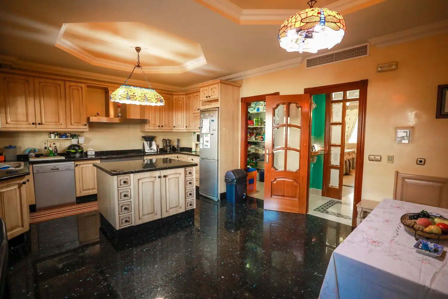 Cocina de Casa o chalet en venta en Pizarra con Aire acondicionado, Calefacción y Jardín privado