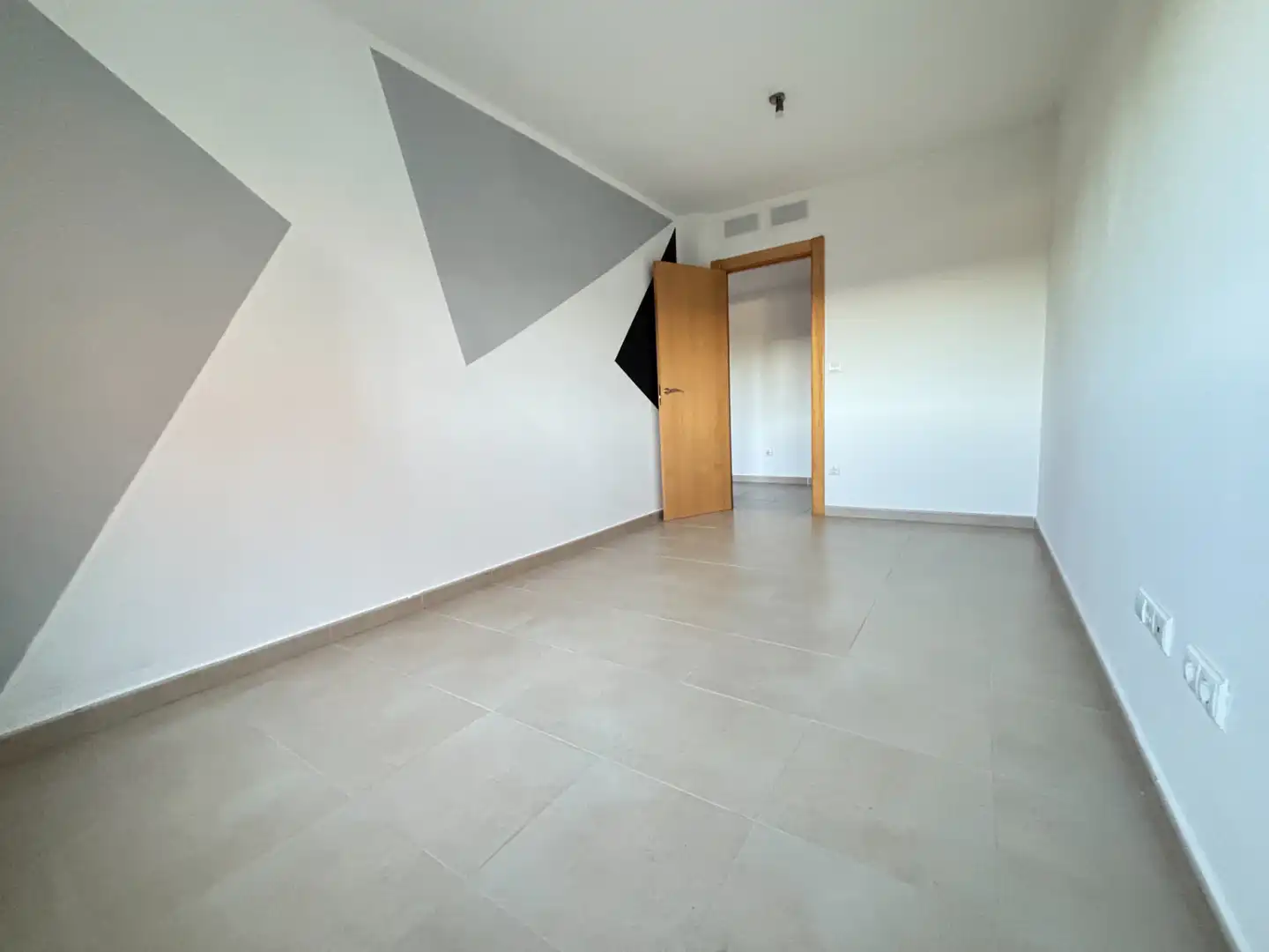 Piso en venta en Cadrete con Calefacción, Jardín privado y Trastero