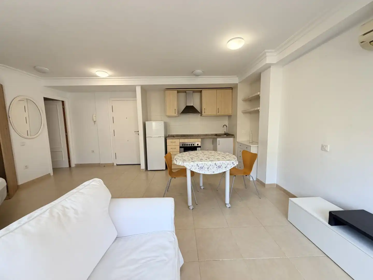 Living room of Flat for rent in Cambrils  with Air Conditioner and Heating