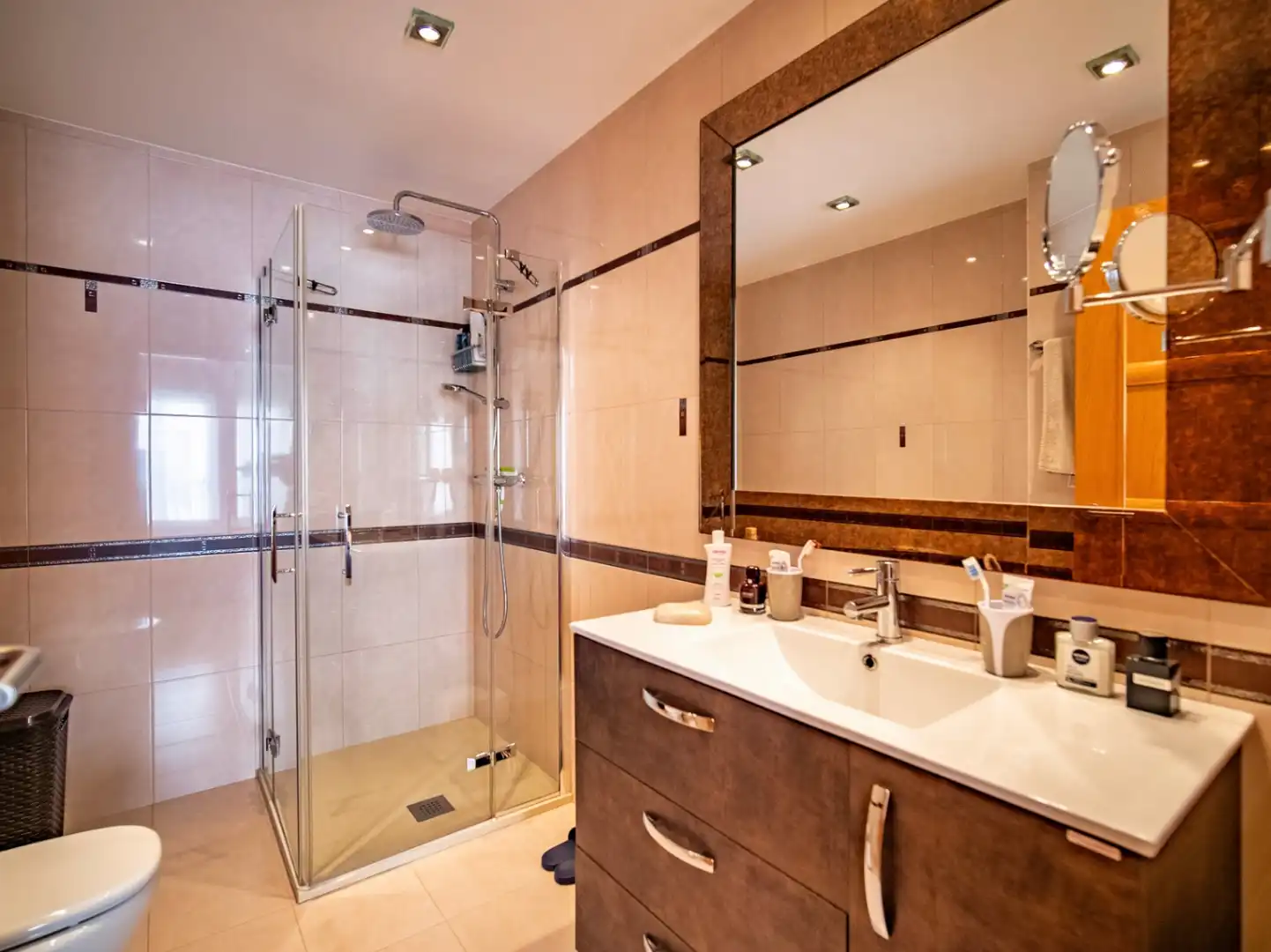 Bathroom of Apartments for sale in L'Alfàs del Pi  with Air Conditioner, Heating and Private garden
