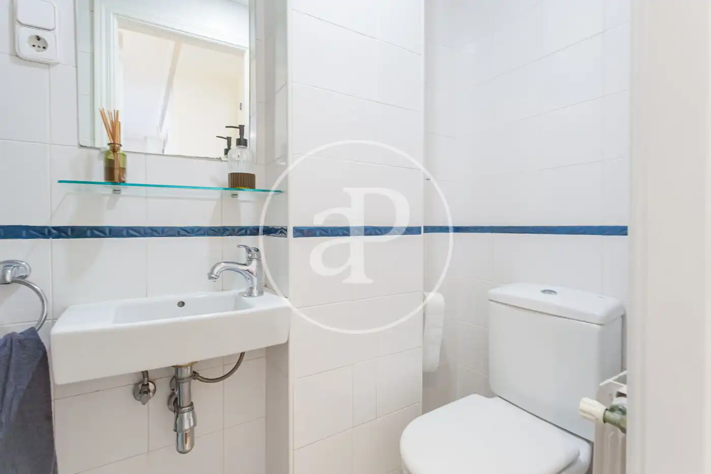 Bathroom of Duplexes for sale in Madrid  with Air Conditioner, Heating and Storage room