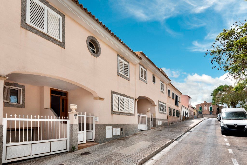 Vista exterior de Casa o xalet en venda en  Palma de Mallorca amb Aire condicionat, Calefacció i Terrassa