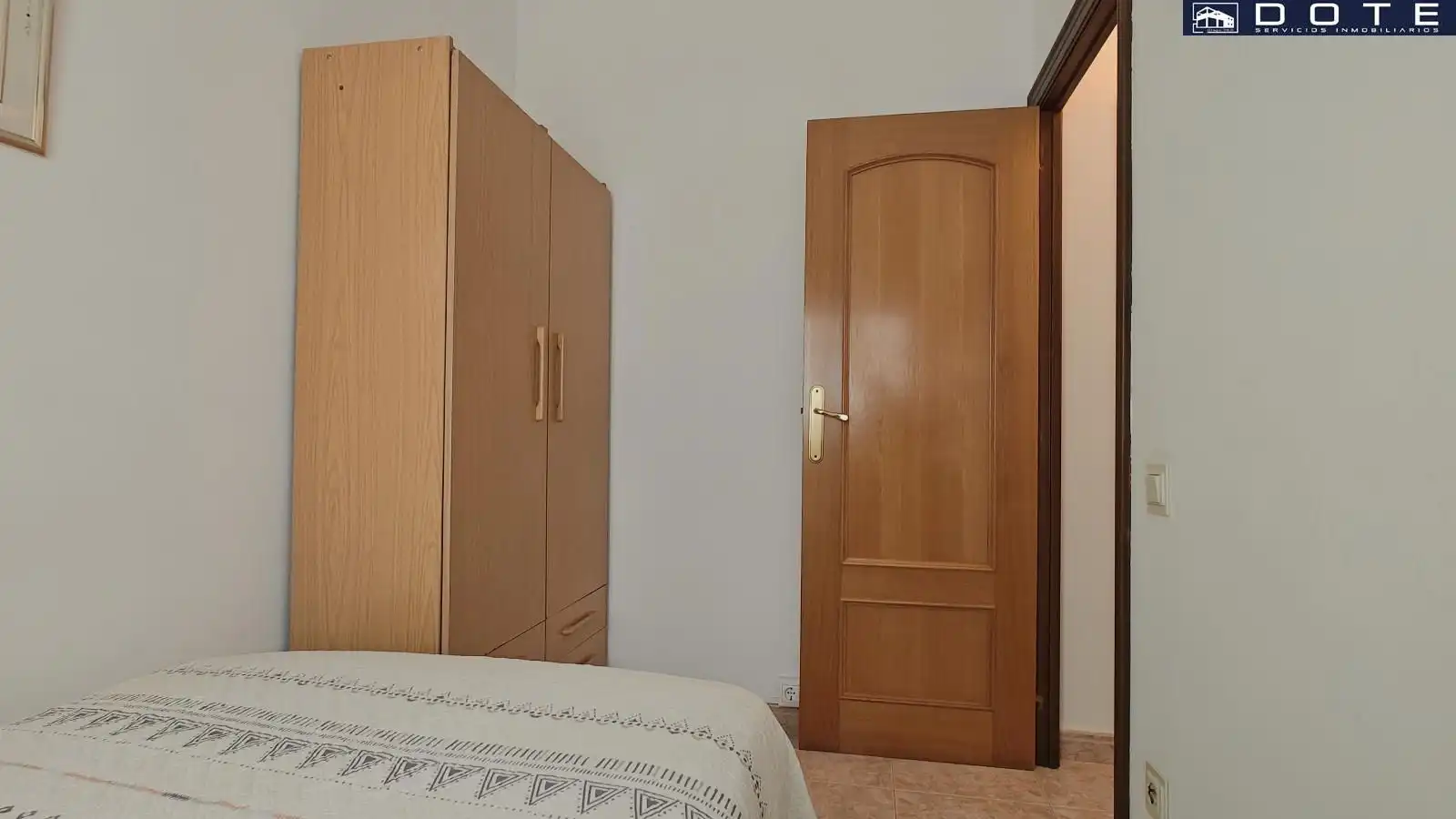 Habitación de Casa adosada en venta en Creixell con Terraza, Trastero y Alarma