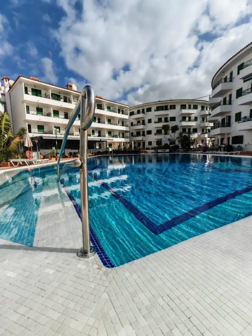 Piscina de Ático de alquiler en San Bartolomé de Tirajana con Terraza, Amueblado y Balcón