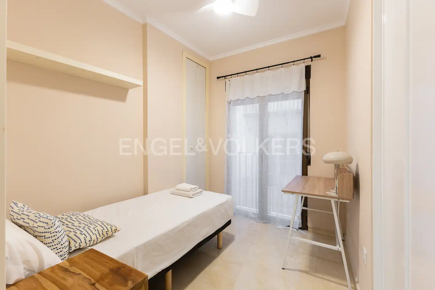 Habitación de Piso en venta en Valencia con Aire acondicionado, Calefacción y Balcón