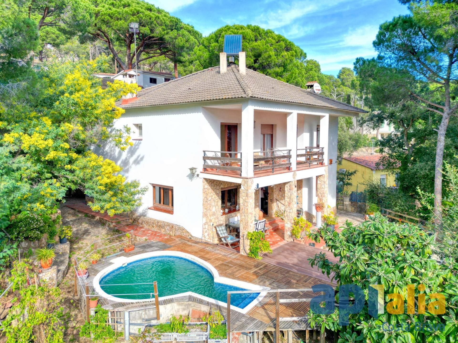 Exterior view of House or chalet for sale in Sant Feliu de Guíxols  with Heating