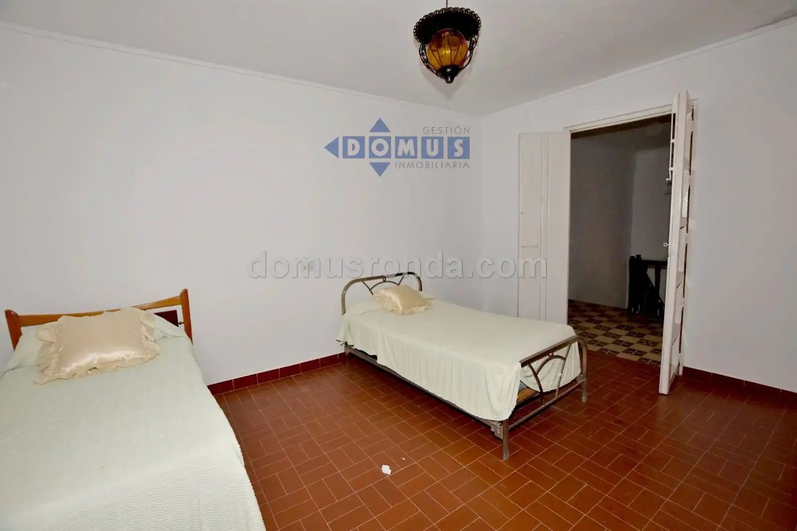 Dormitori de Casa o xalet en venda en Cuevas del Becerro amb Terrassa i Traster