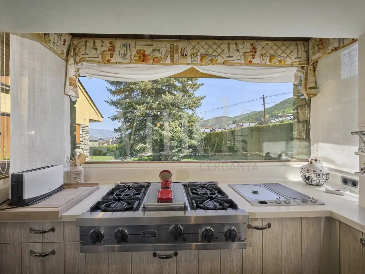 Kitchen of Houses for sale in Alp  with Heating and Parquet flooring