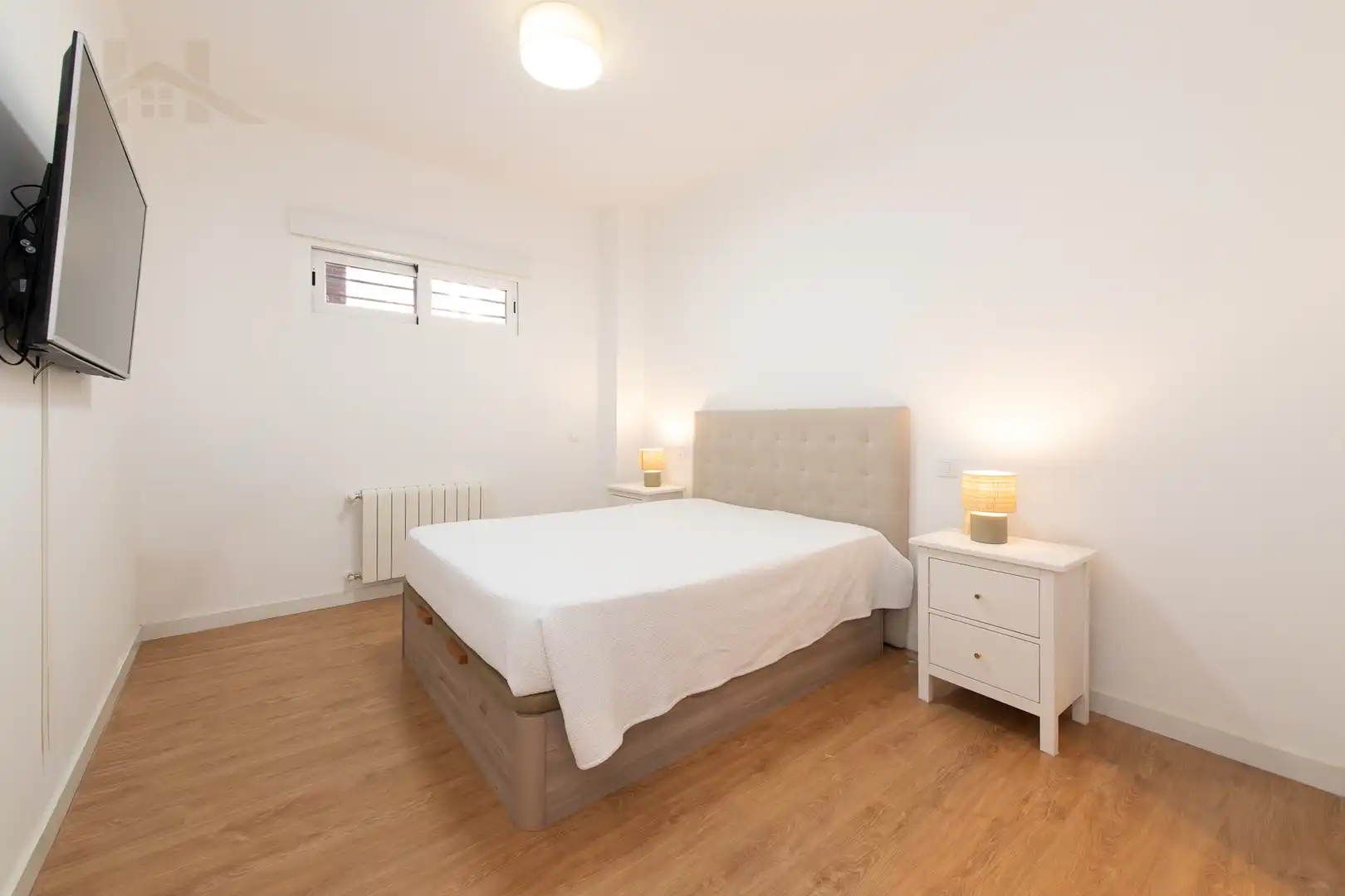 Schlafzimmer von Wohnung zum Verkauf in Tres Cantos mit Klimaanlage, Heizung und Möbliert