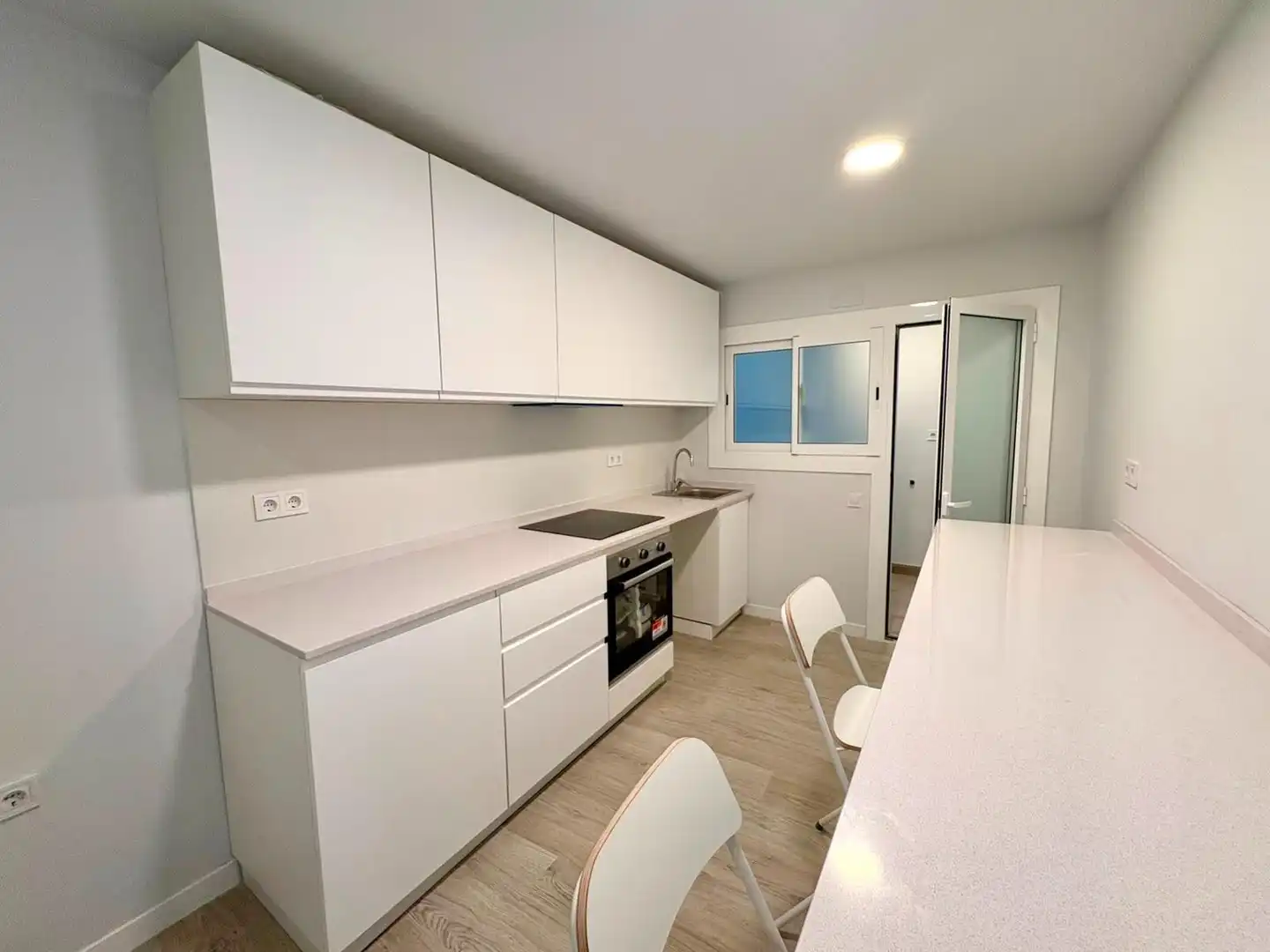 Kitchen of Flat for sale in Barcelona  with Air Conditioner, Heating and Parquet flooring