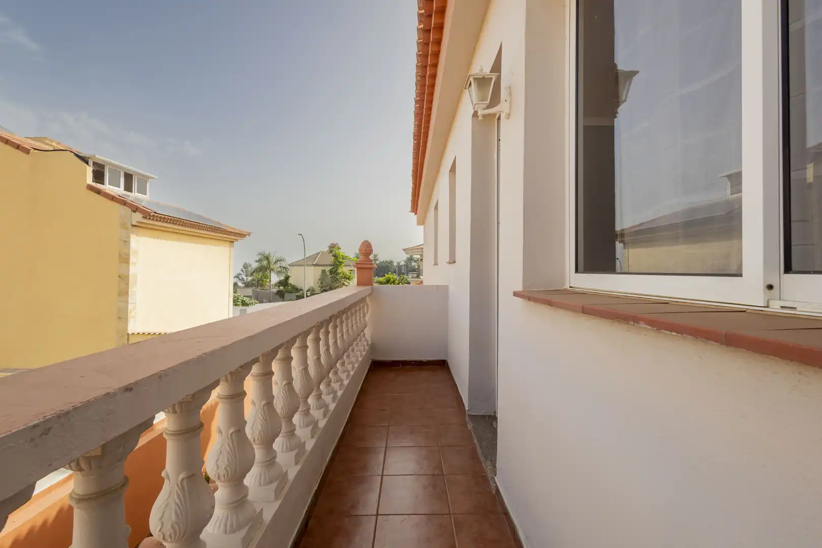 Terrasse von Einfamilien-Reihenhaus zum Verkauf in Los Realejos mit Privatgarten, Terrasse und Abstellraum