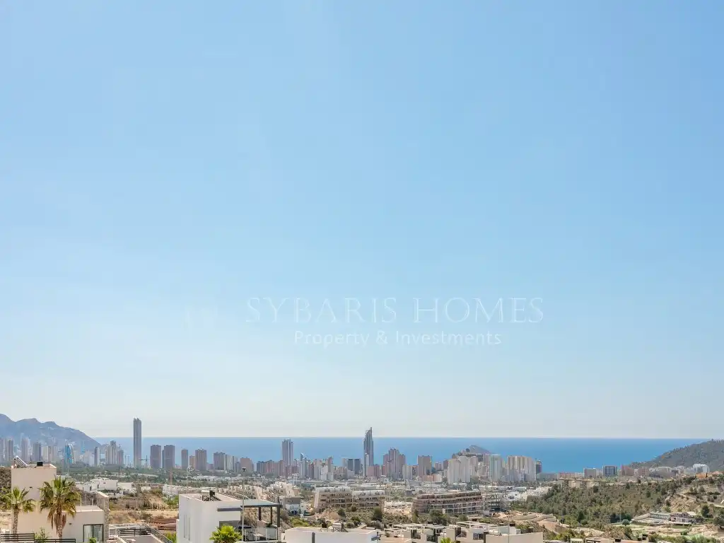 Vista exterior de Casa o chalet en venta en Benidorm con Aire acondicionado, Jardín privado y Terraza