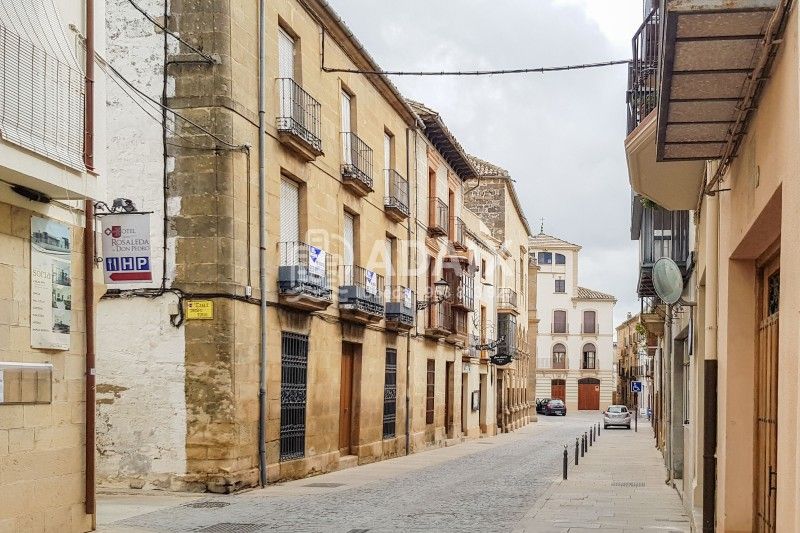 Exterior view of House or chalet for sale in Úbeda