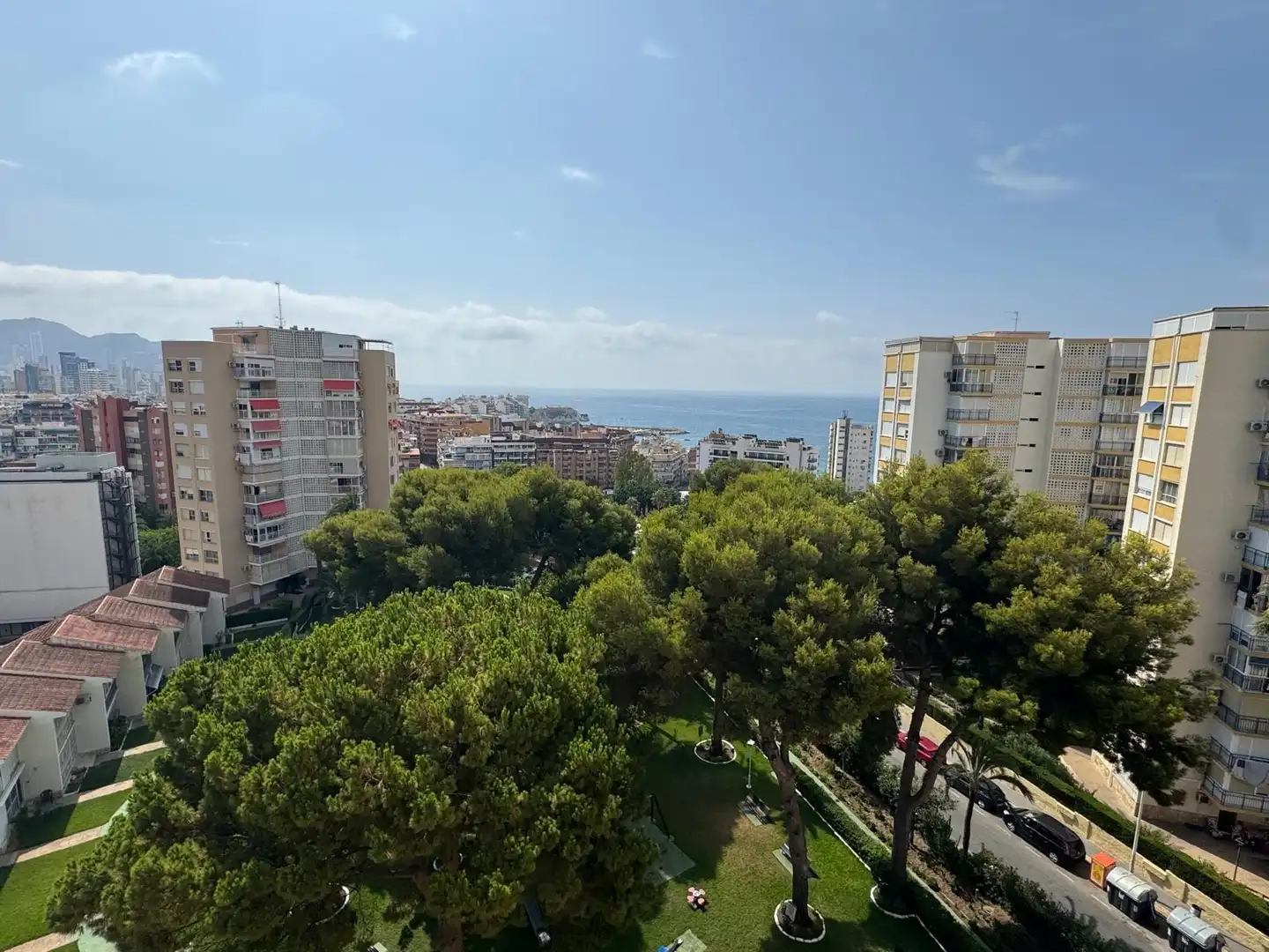 Vista exterior de Apartamento en venta en Benidorm con Aire acondicionado, Jardín privado y Amueblado