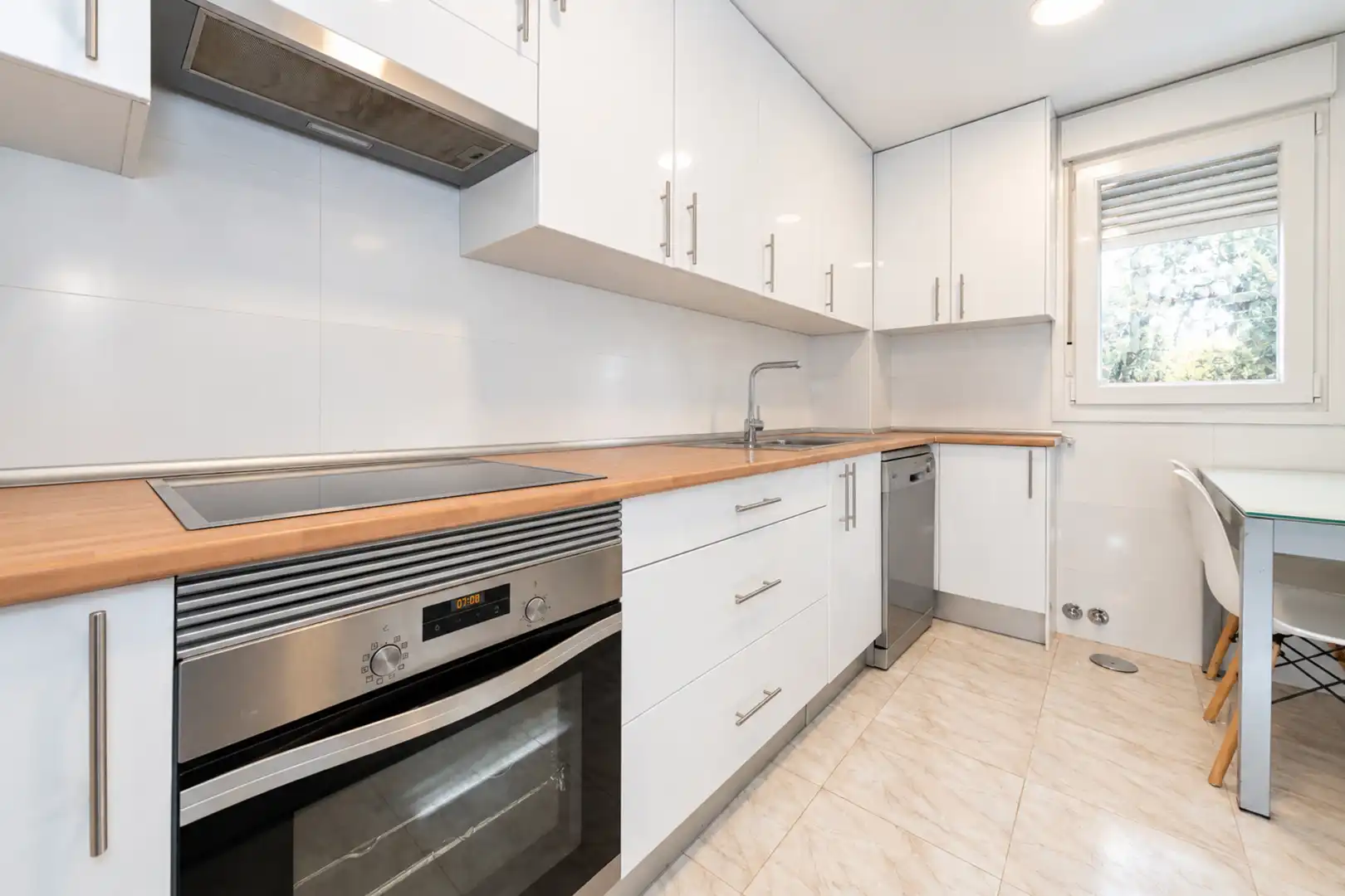 Cocina de Piso en venta en Colmenar Viejo con Calefacción, Parquet y Terraza