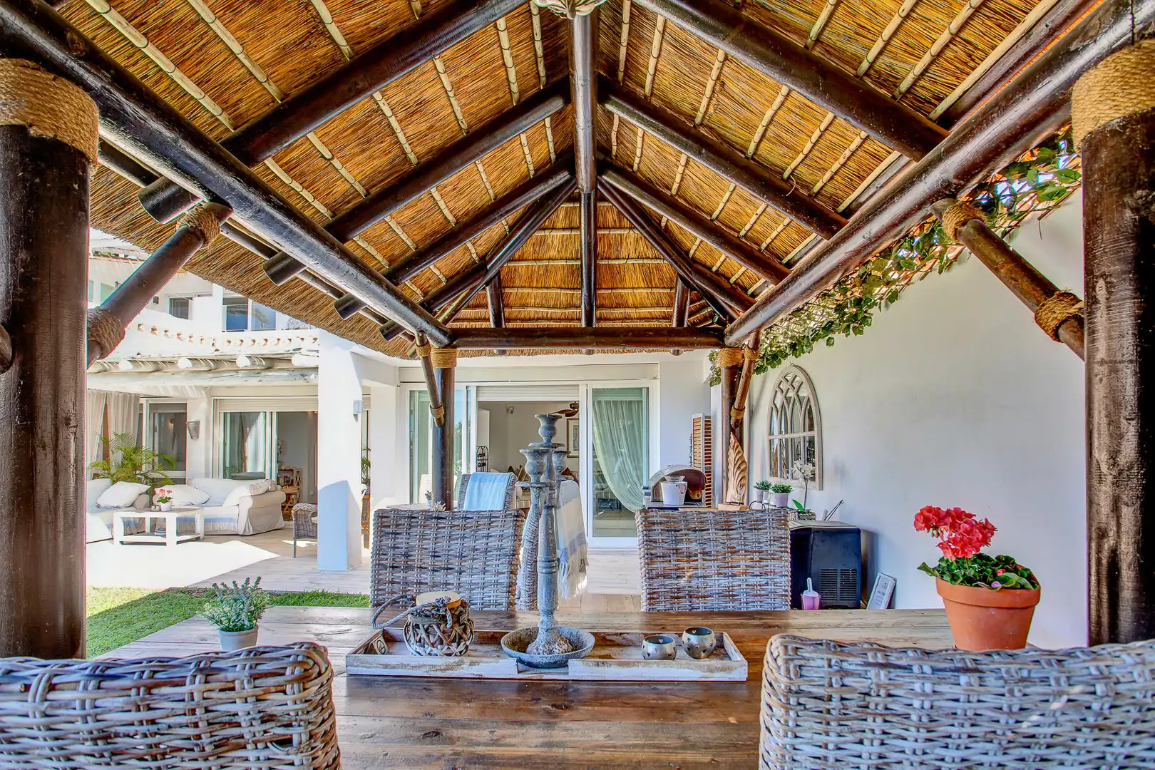 Terrassa de Casa o xalet de lloguer en Marbella amb Aire condicionat, Calefacció i Jardí privat