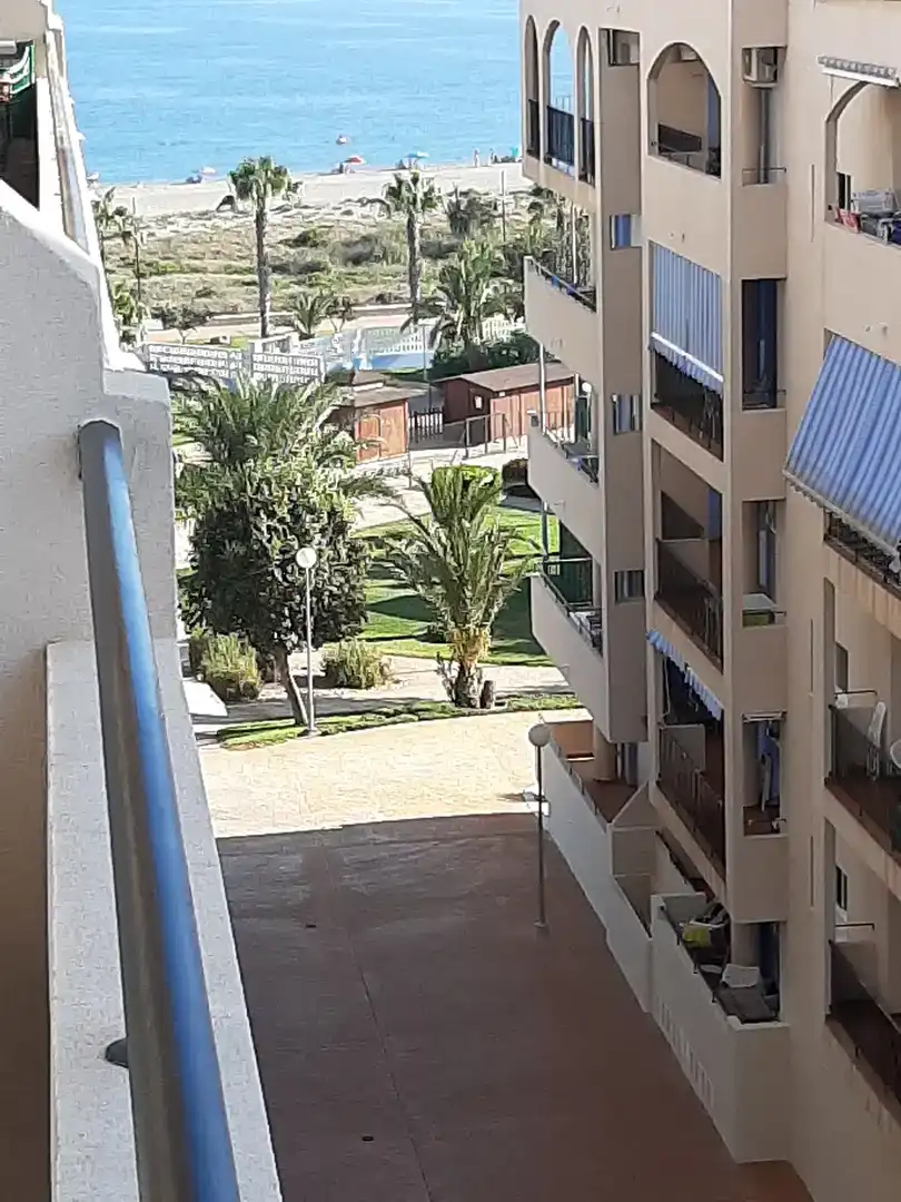 Vista exterior de Apartamento en venta en El Ejido con Aire acondicionado, Piscina y Balcón
