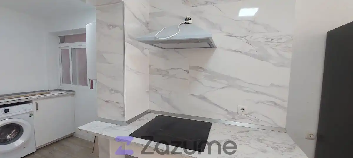 Cocina de Piso de alquiler en Madrid con Aire acondicionado, Calefacción y Horno